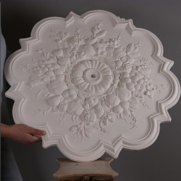 DM4060 Victorian Plaster Ceiling Rose 650mm