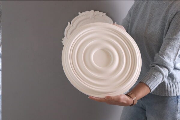 DM4095 350mm Plain Victorian Ceiling Rose