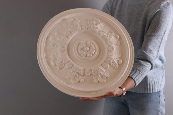 DM4040 425mm Victorian Ceiling Rose