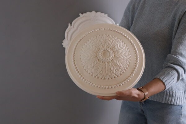 DM4052 320mm Victorian Plaster Ceiling Rose